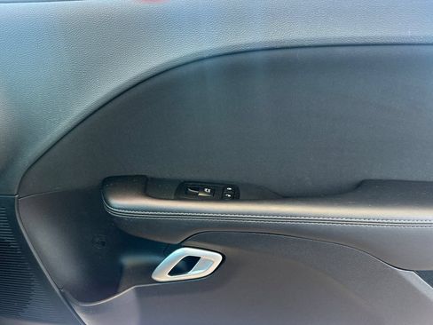 Used 2021 Dodge Challenger GT RWD image 17