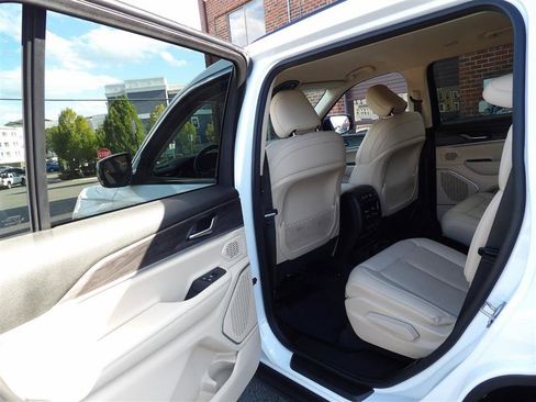 Used 2021 Jeep Grand Cherokee L Limited image 11