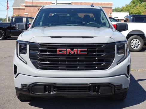 Used 2024 GMC Sierra 1500 Pro w/ Graphite Edition AWD/4WD image 5