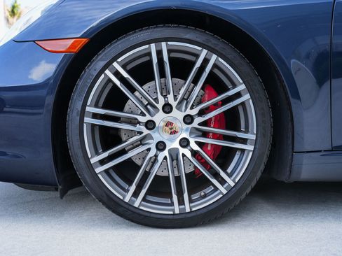 Used 2015 Porsche 911 Carrera S image 14