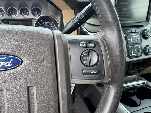 Used 2016 Ford F250 Lariat w/ Lariat Ultimate Package AWD/4WD image 21