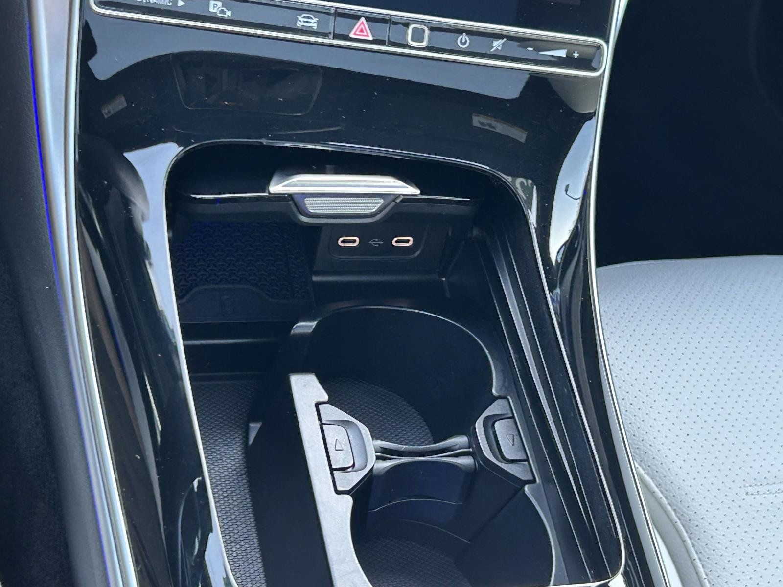 Certified 2025 Mercedes-Benz C 300 4MATIC Sedan image 36
