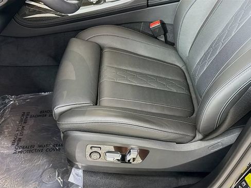 Used 2024 BMW ALPINA XB7 AWD/4WD image 20