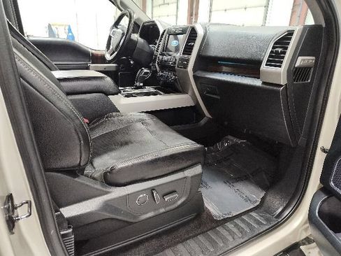 Used 2017 Ford F150 Lariat AWD/4WD image 24