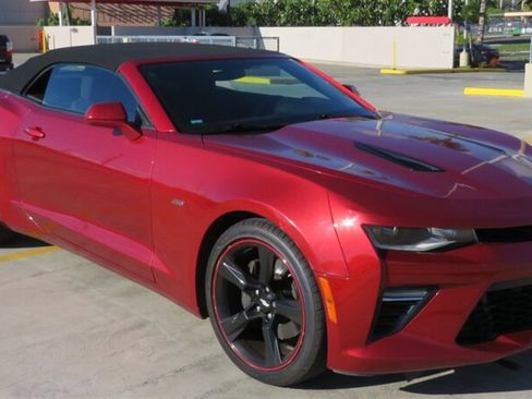 Used 2017 Chevrolet Camaro SS RWD image 9