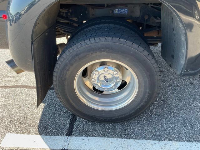Used 2015 Ford F350 XLT w/ XLT Value Package AWD/4WD image 14
