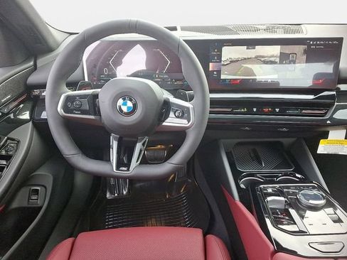 Certified 2026 BMW 530i xDrive w/ M Sport Package AWD/4WD image 8