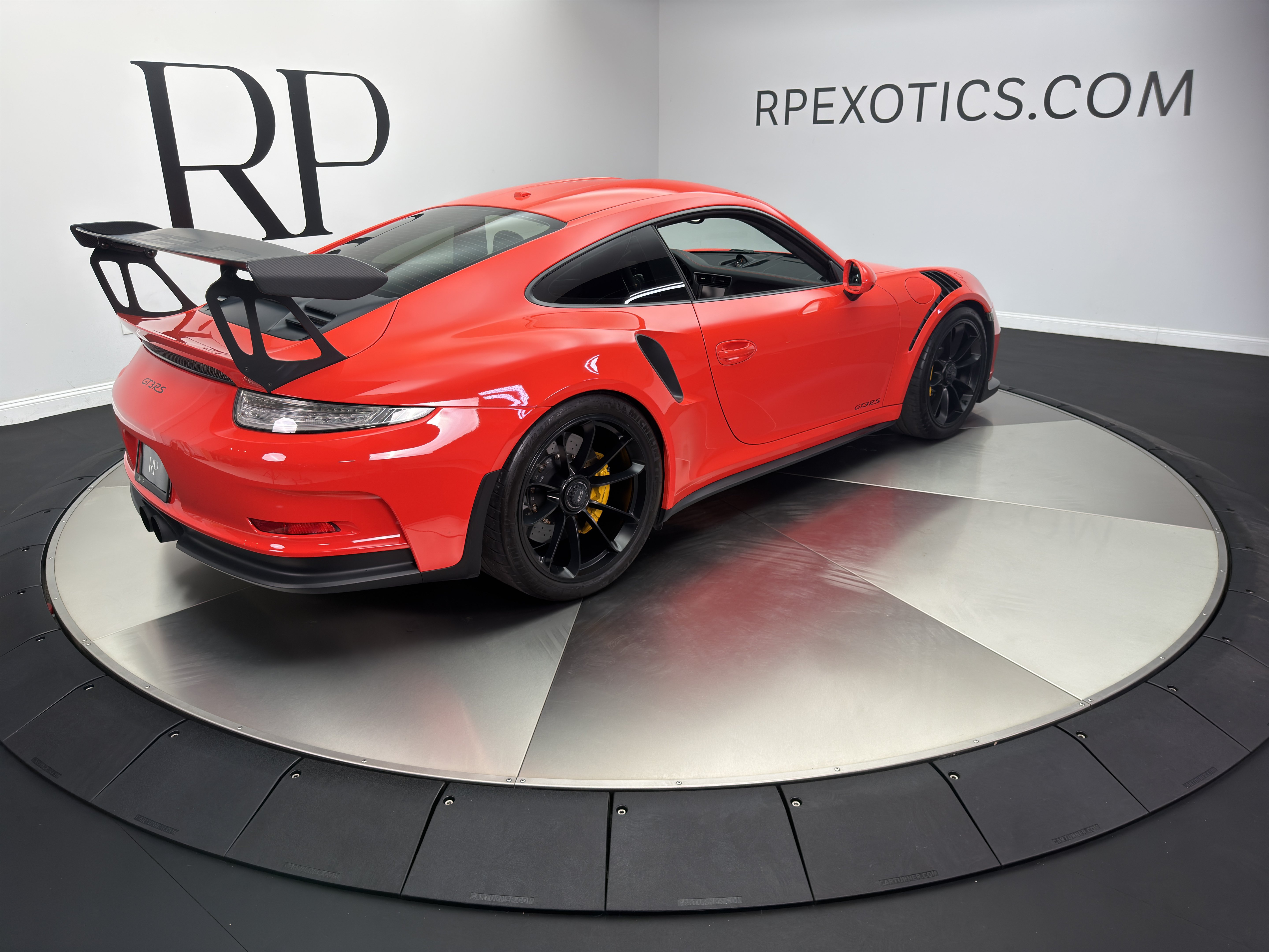 Used 2016 Porsche 911 GT3 RS RWD image 18