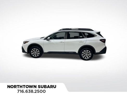 Used 2022 Subaru Outback Premium image 7