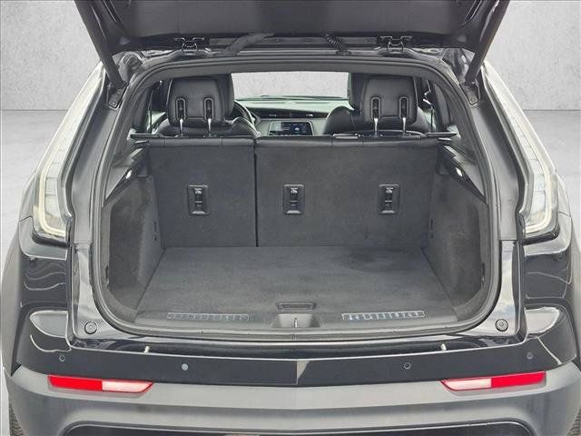 Used 2023 Cadillac XT4 Sport w/ LPO, Onyx Lite Package FWD image 6