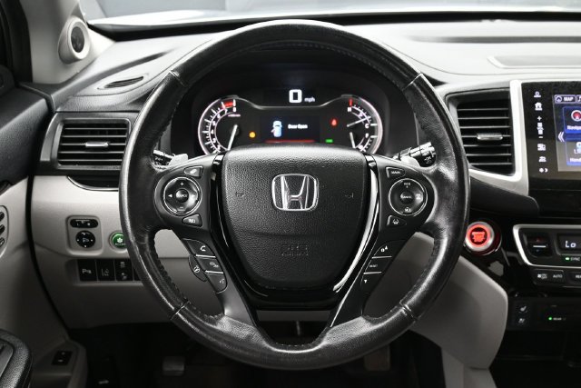 Used 2018 Honda Pilot Elite image 27