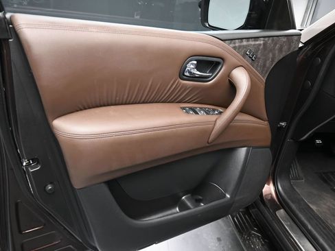 Used 2021 Nissan Armada Platinum w/ Captain's Chairs Package RWD image 2