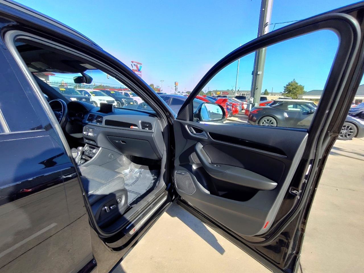 Used 2018 Audi Q3 2.0T Premium Plus FWD image 40