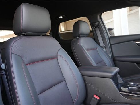 Used 2021 Chevrolet Blazer RS w/ Enhanced Convenience Package image 17