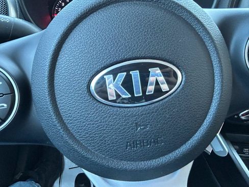 Used 2021 Kia Soul S FWD image 20