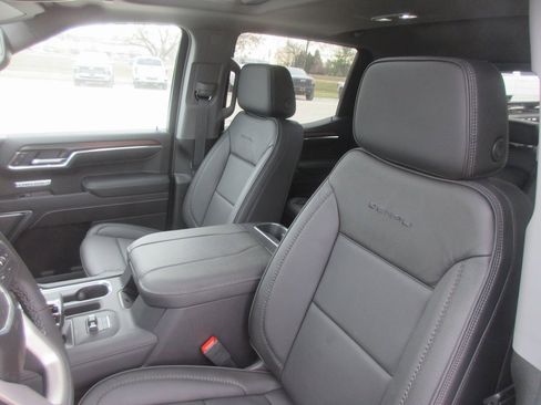 New 2026 GMC Sierra 1500 Denali w/ Denali Reserve Package image 15