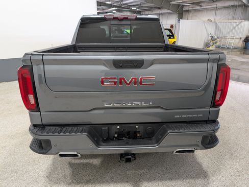 Used 2020 GMC Sierra 1500 Denali w/ Denali Ultimate Package AWD/4WD image 4