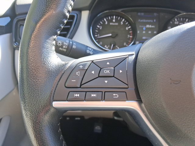 Used 2022 Nissan Rogue Sport SV FWD image 15