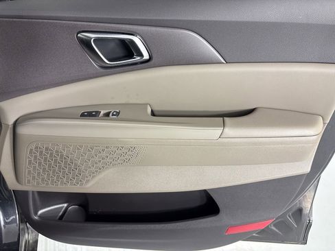 New 2026 Kia Carnival EX FWD image 15