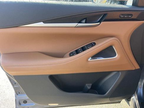 Certified 2025 INFINITI QX60 Sensory image 10