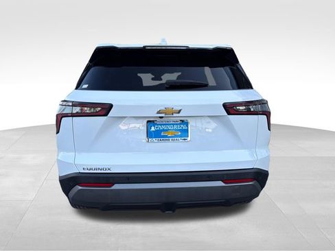 Certified 2025 Chevrolet Equinox LT FWD image 4