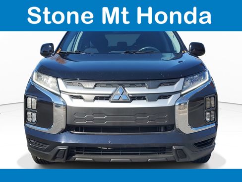 Used 2023 Mitsubishi Outlander Sport ES image 2