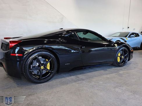 Used 2011 Ferrari 458 Italia Coupe image 6