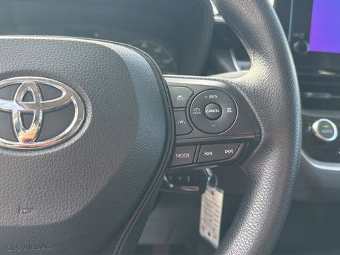 Used 2023 Toyota Corolla LE image 22