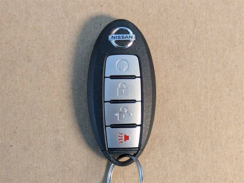 Used 2019 Nissan Rogue Sport SV w/ Technology Package image 37