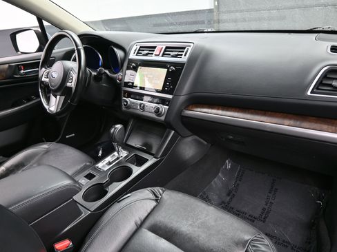 Used 2016 Subaru Outback 2.5i Limited image 16