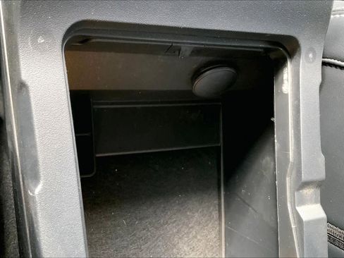 Used 2024 Ford Mustang GT Premium image 34