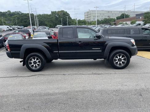 Used 2013 Toyota Tacoma 4x4 Access Cab V6 w/ Convenience Pkg image 7