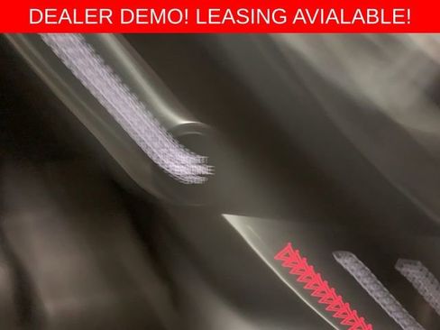 Used 2026 Volvo XC40 B5 Ultra w/ Climate Package image 15