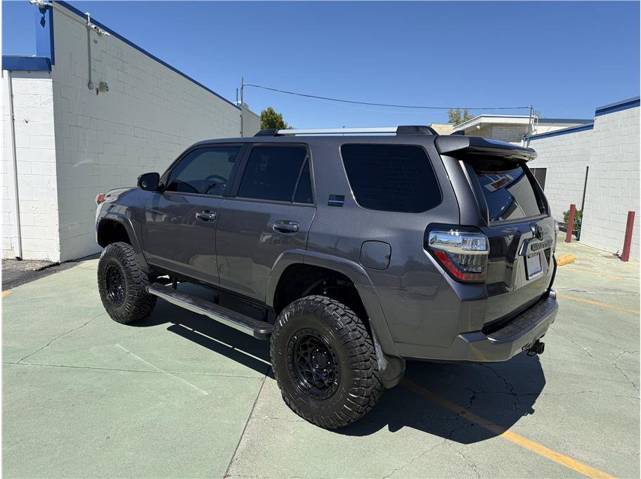 Used 2021 Toyota 4Runner SR5 AWD/4WD image 8