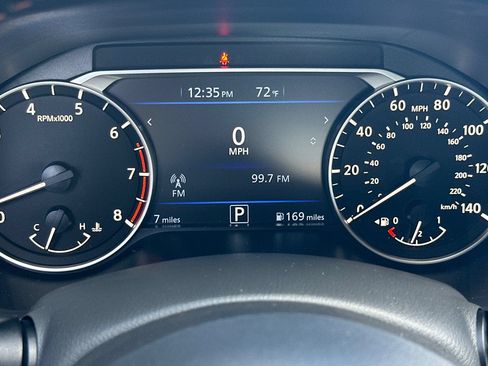 Certified 2025 Nissan Altima 2.5 SR FWD image 29