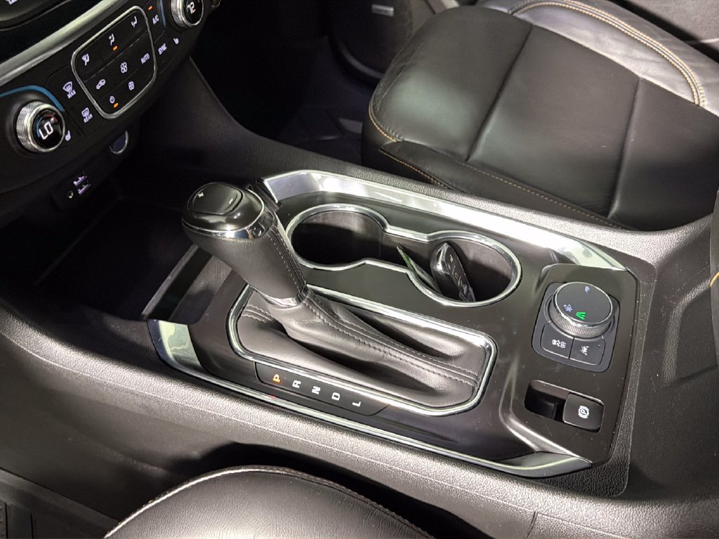 Used 2020 Chevrolet Traverse RS w/ LPO, Floor Liner Package FWD image 23