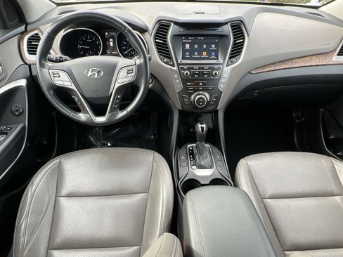 Used 2017 Hyundai Santa Fe Limited image 24
