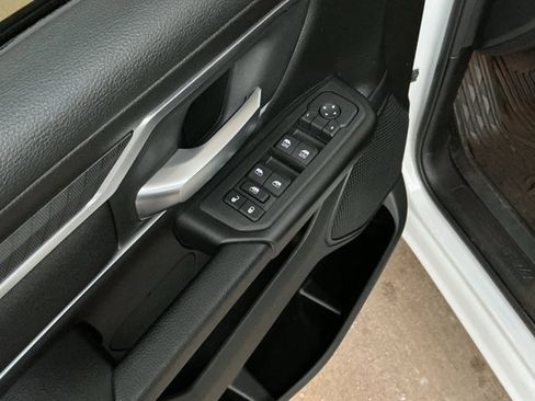 Used 2025 RAM 1500 Big Horn AWD/4WD image 17