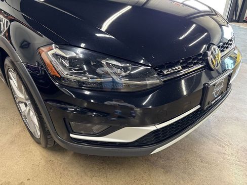Used 2018 Volkswagen Golf Alltrack SEL AWD/4WD image 19