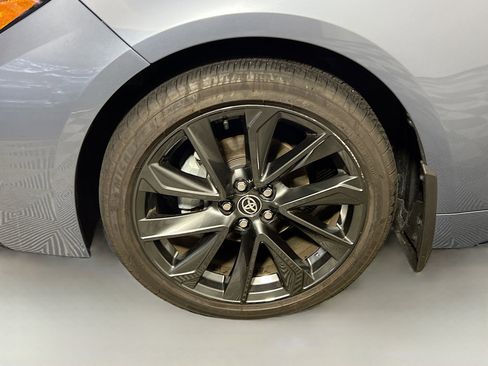 Used 2025 Toyota Corolla SE w/ Convenience Package FWD image 14