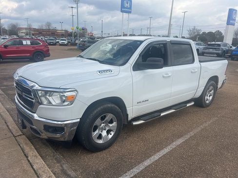 Used 2021 RAM 1500 Big Horn image 2