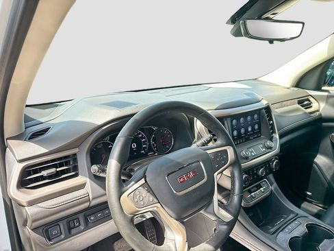 Used 2023 GMC Acadia Denali w/ Denali Technology Package FWD image 12