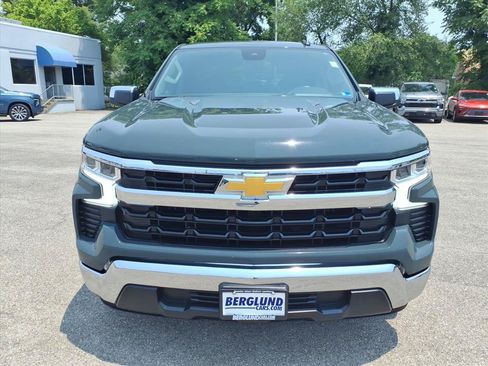 Used 2025 Chevrolet Silverado 1500 LT RWD image 9