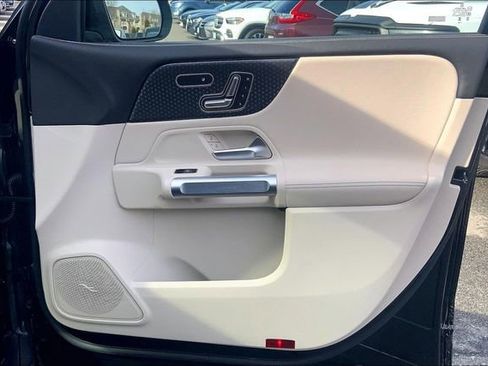 Used 2026 Mercedes-Benz GLB 250 4MATIC image 19