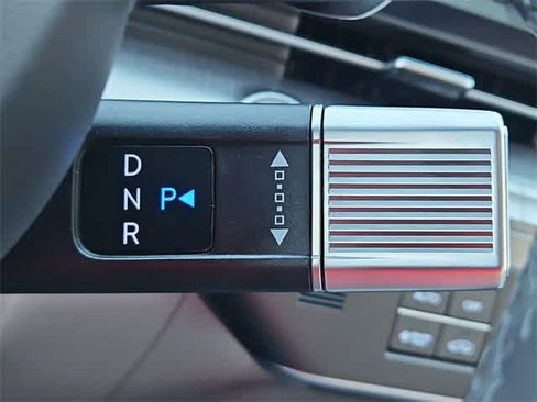 Used 2024 Hyundai Kona SEL image 31