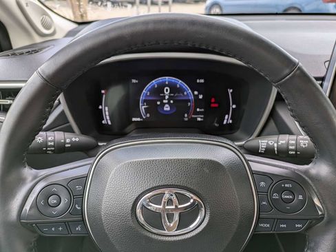 Used 2023 Toyota Corolla Cross XLE w/ Convenience Package image 35