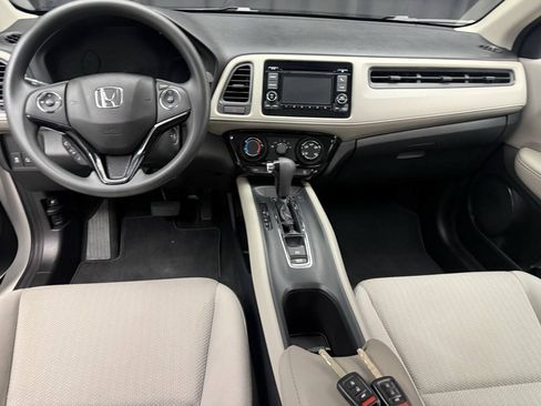 Used 2016 Honda HR-V LX image 15