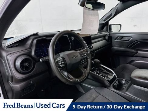 Used 2024 Chevrolet Colorado Trail Boss w/ Technology Package AWD/4WD image 13