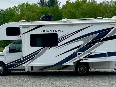 Used 2021 Ford E-450 and Econoline 450 Super Duty w/ Motorhome Prep Package