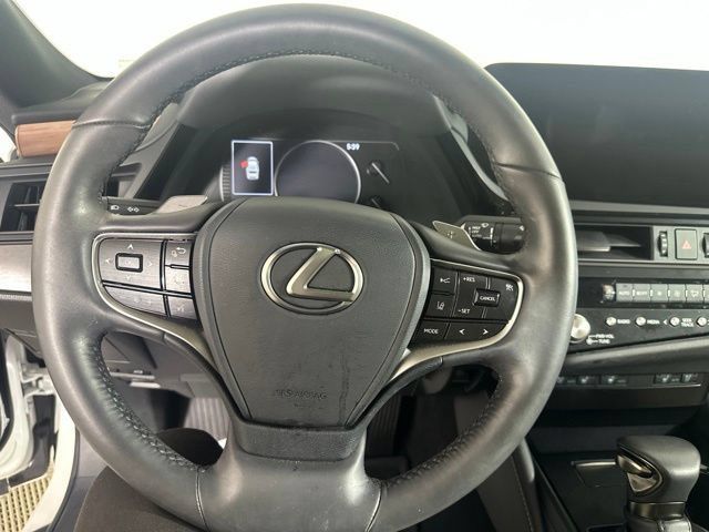 Used 2023 Lexus ES 350 w/ Premium Package FWD image 19